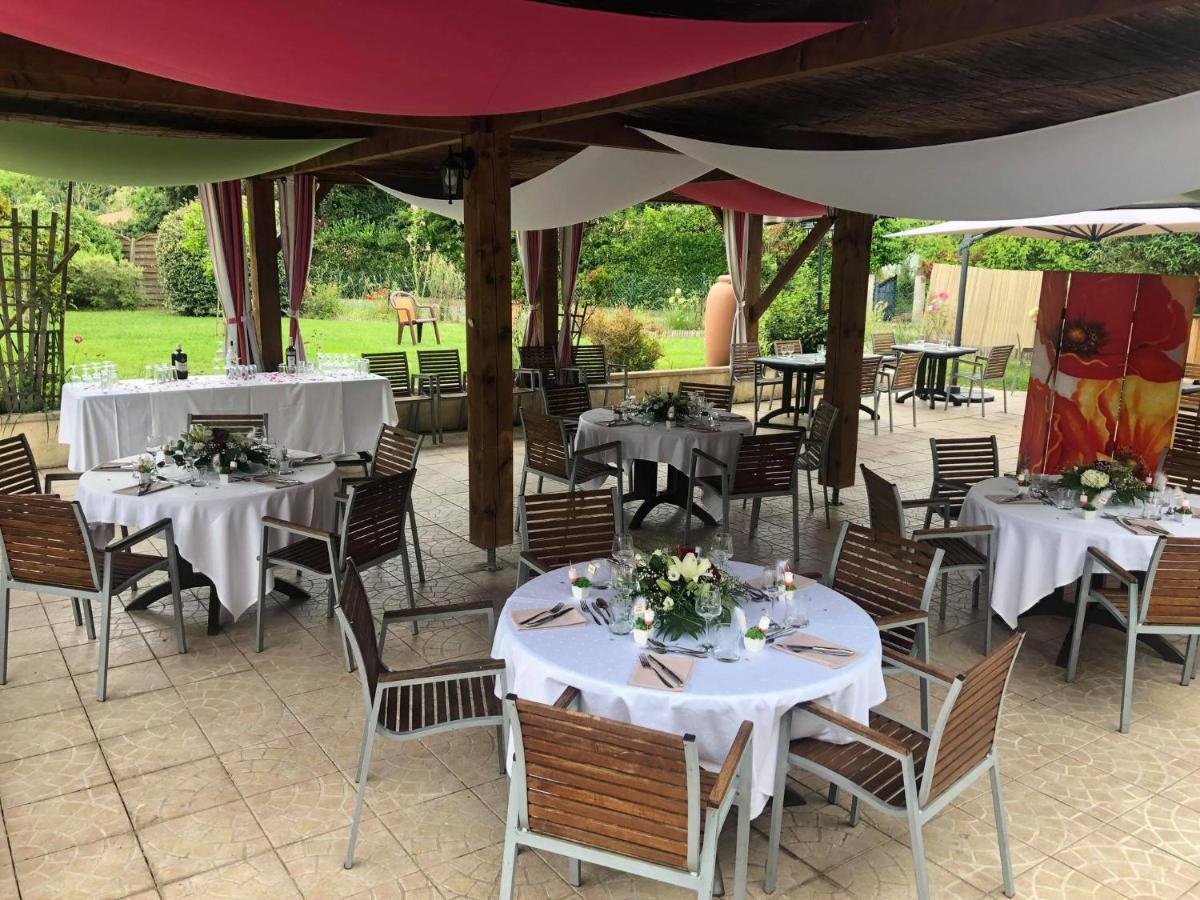 Au Feu De Bois Hotel Amou ภายนอก รูปภาพ