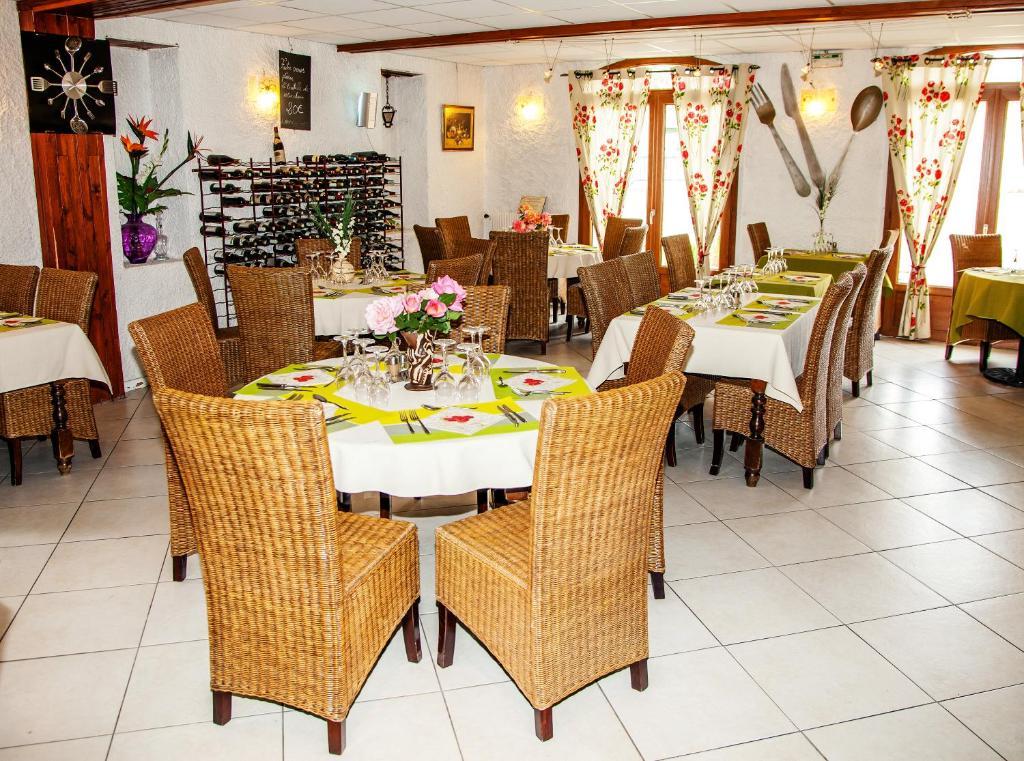 Au Feu De Bois Hotel Amou ภายนอก รูปภาพ