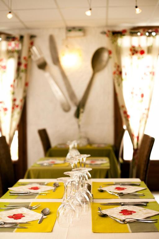 Au Feu De Bois Hotel Amou ภายนอก รูปภาพ